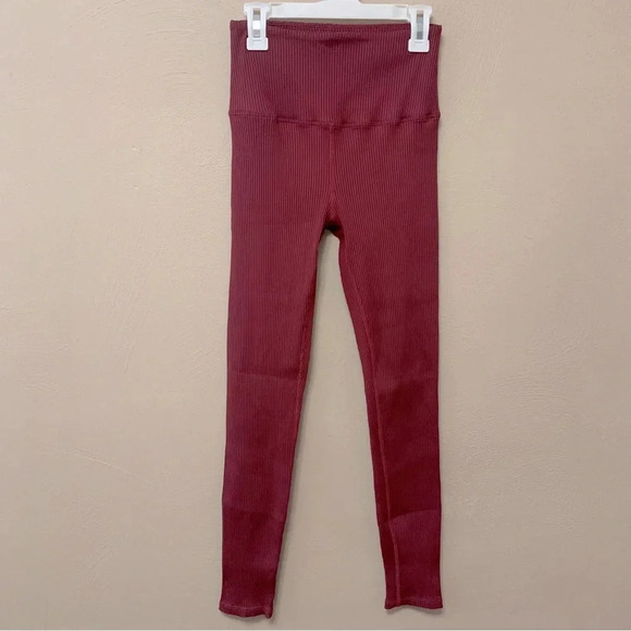 Carbon38 Ribbed 7/8 Legging in Red Size Small - Picture 4 of 12